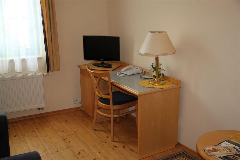 Hotel Maltezsky Kriz Karlovy Vary Ngoại thất bức ảnh