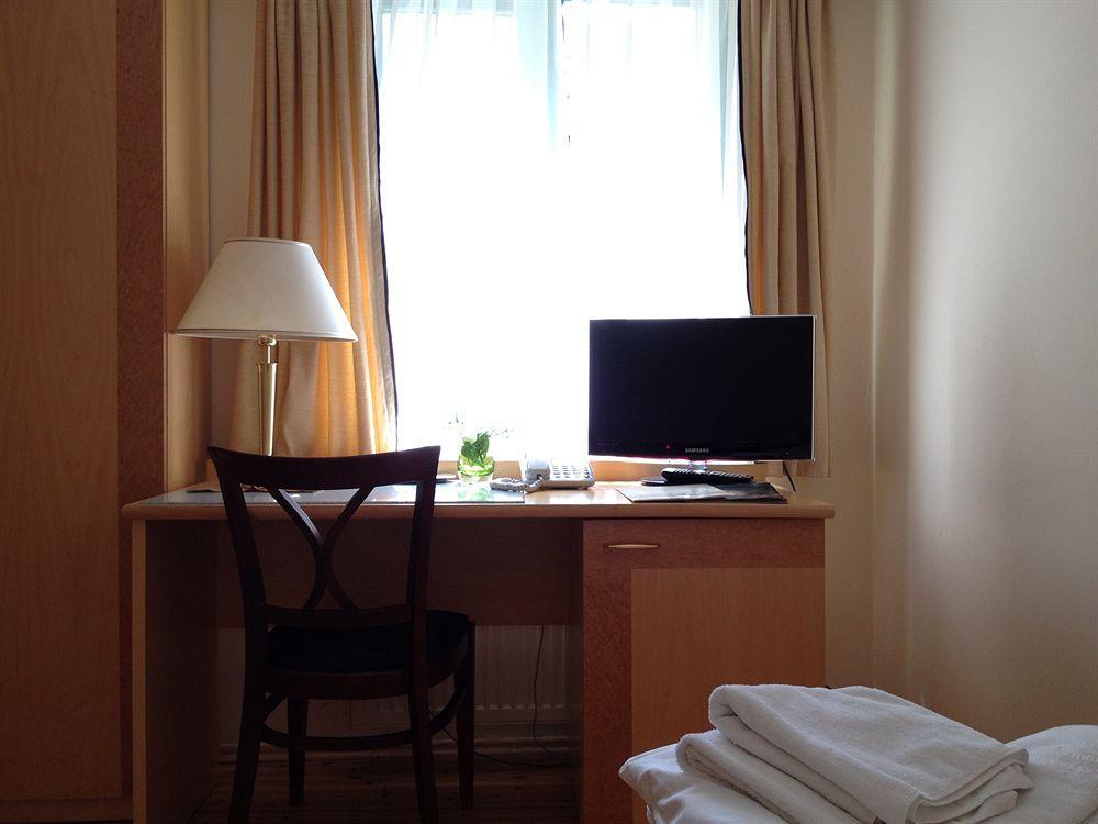 Hotel Maltezsky Kriz Karlovy Vary Ngoại thất bức ảnh