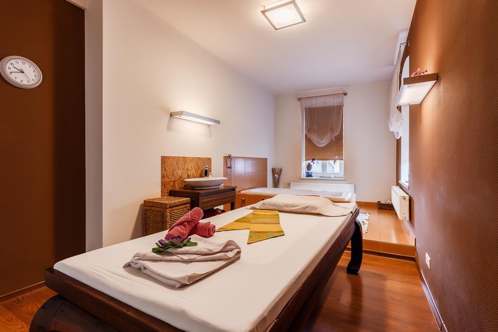 Hotel Maltezsky Kriz Karlovy Vary Ngoại thất bức ảnh