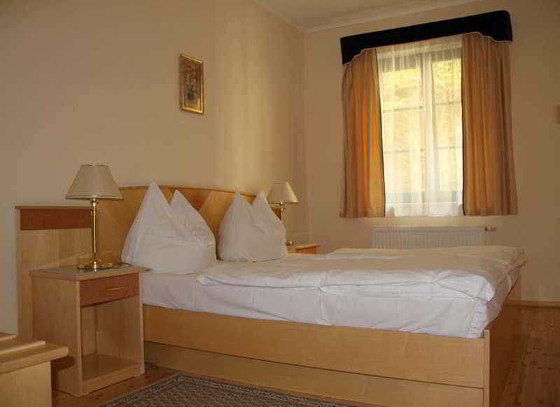 Hotel Maltezsky Kriz Karlovy Vary Ngoại thất bức ảnh