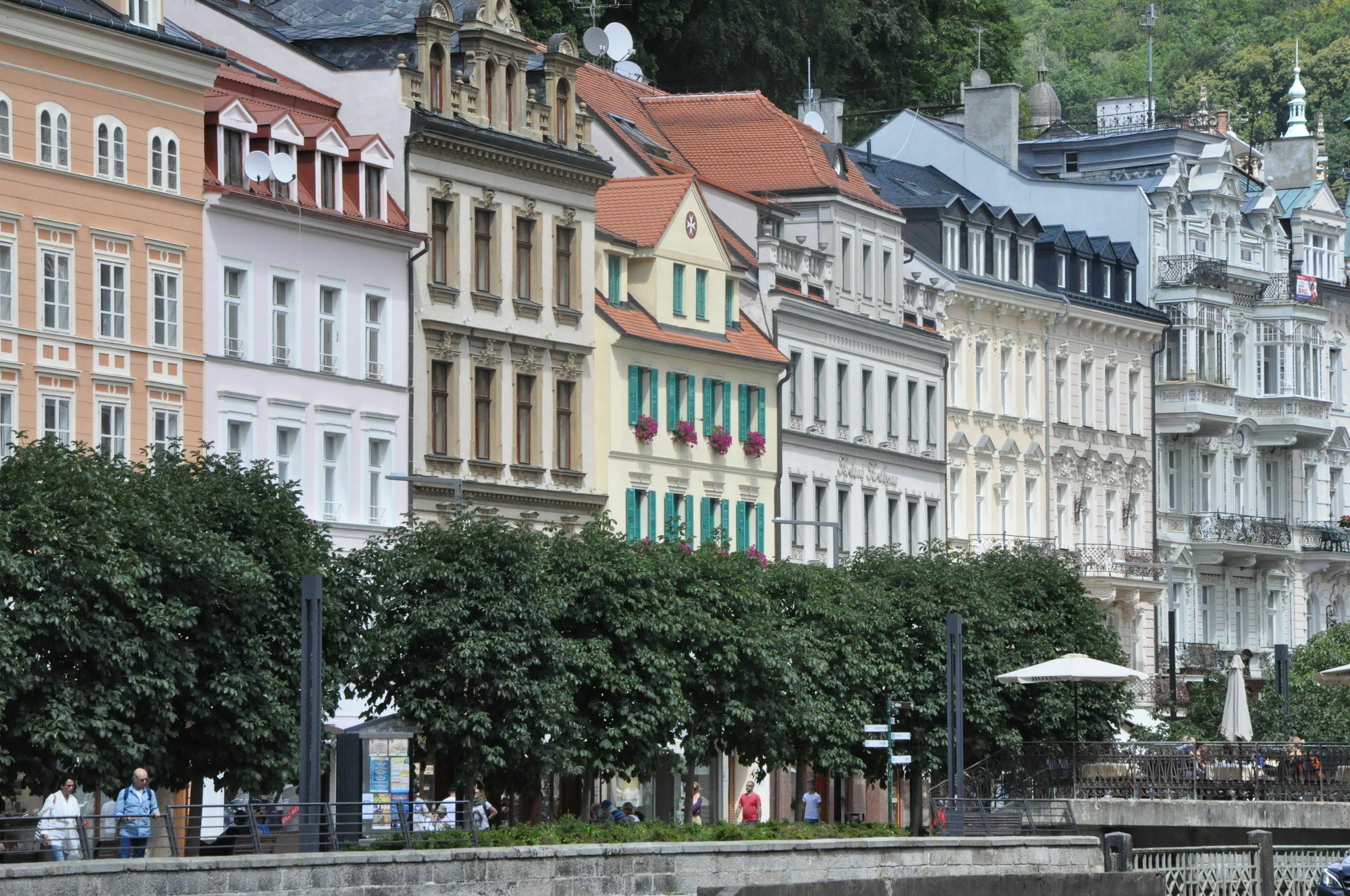 Hotel Maltezsky Kriz Karlovy Vary Ngoại thất bức ảnh