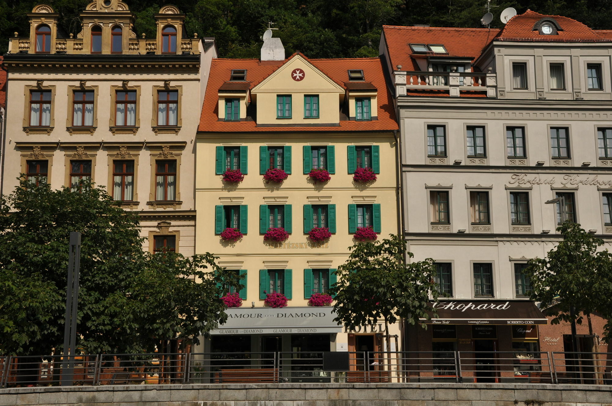Hotel Maltezsky Kriz Karlovy Vary Ngoại thất bức ảnh